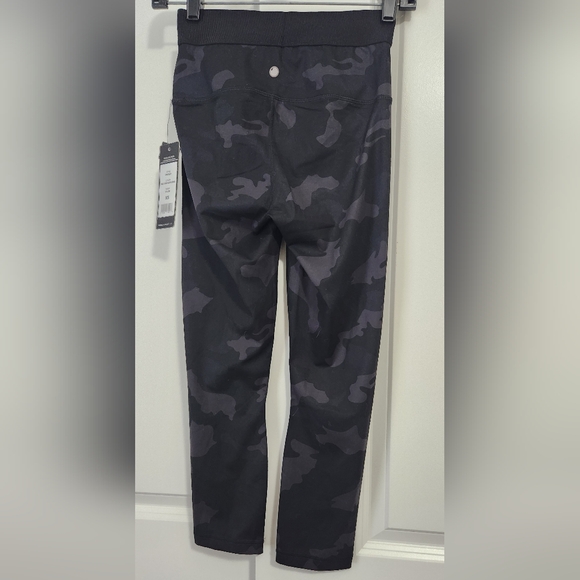 Yogalicious Lux Black Camo Leggings - Picture 4 of 5
